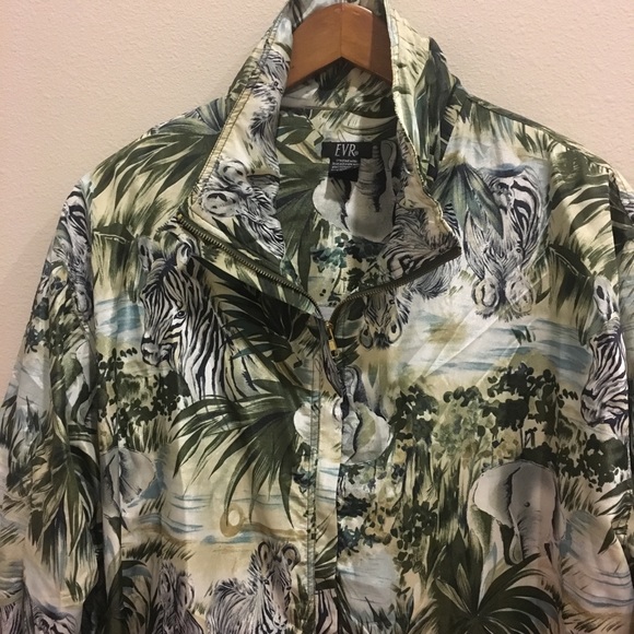 Other - Large▪️🔥 Vintage 1990s Safari Green Windbreaker